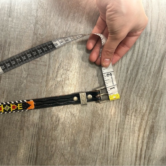 Vintage leather beaded belt - Picture 9 of 14